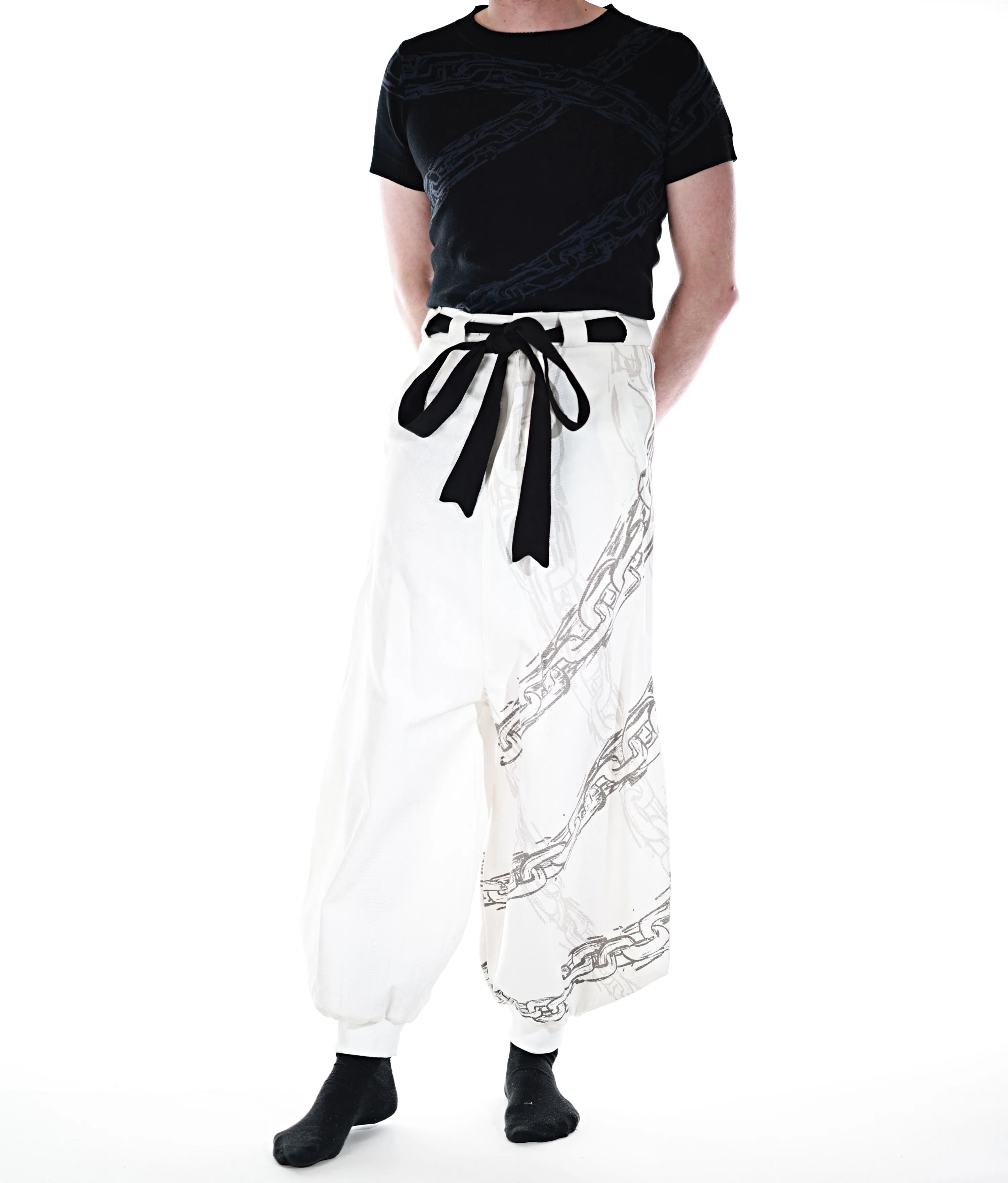 Stylish Chain-Link Pants - Preorder Now!