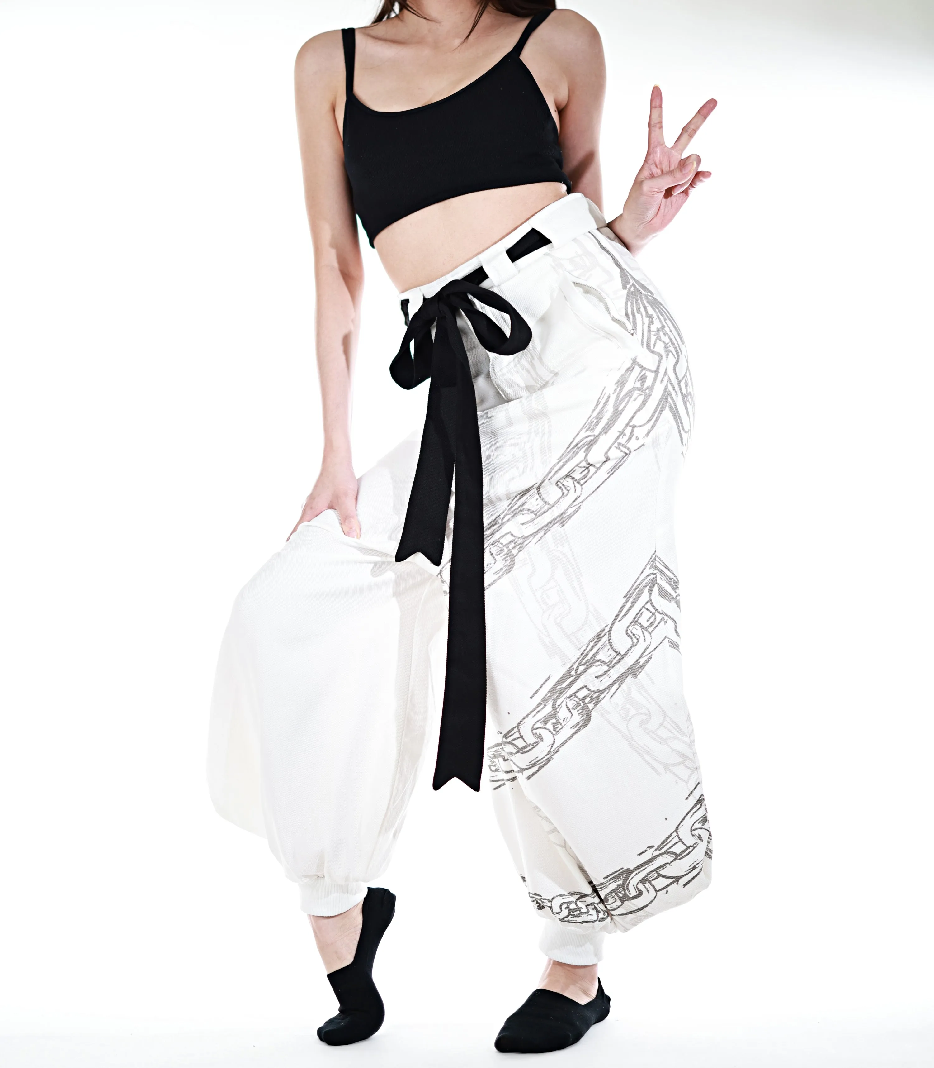 Stylish Chain-Link Pants - Preorder Now!