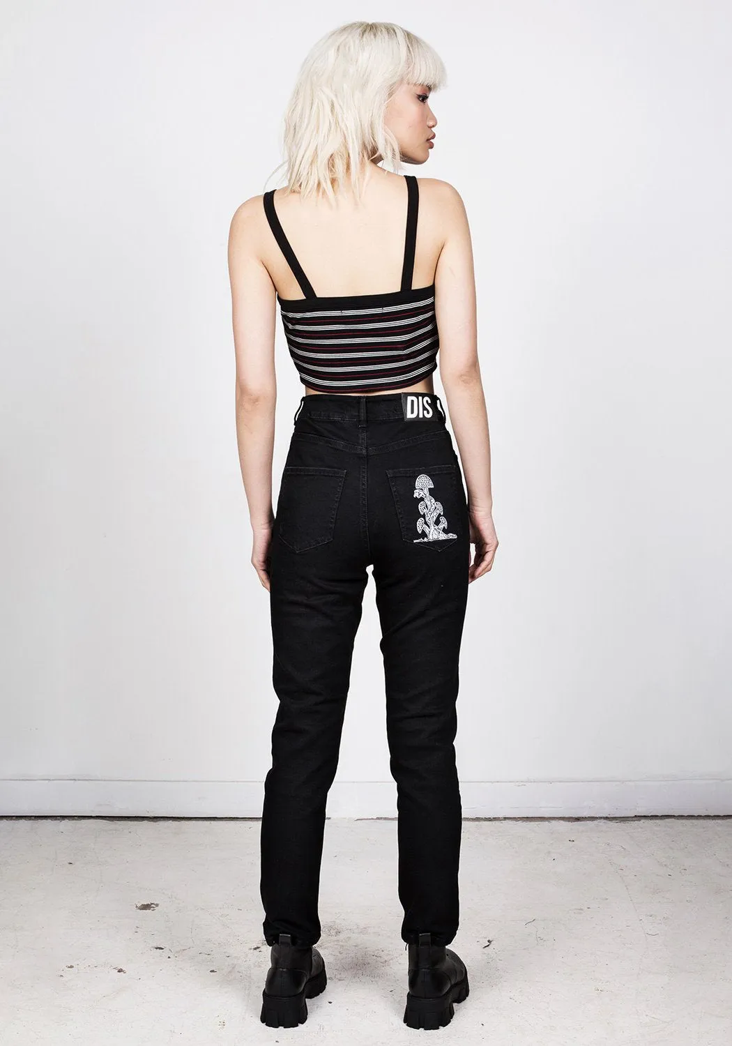Certainly! To optimize the title of the product Eden Jeans, we can add descriptors that highlight key features such as style, fit, color, and material. Heres an optimized title:

**Eden High-Waisted Distressed Denim Jeans for Women - Stylish and Comfortable Everyday Wear**

Let me know if you would like more variations or specific features included!